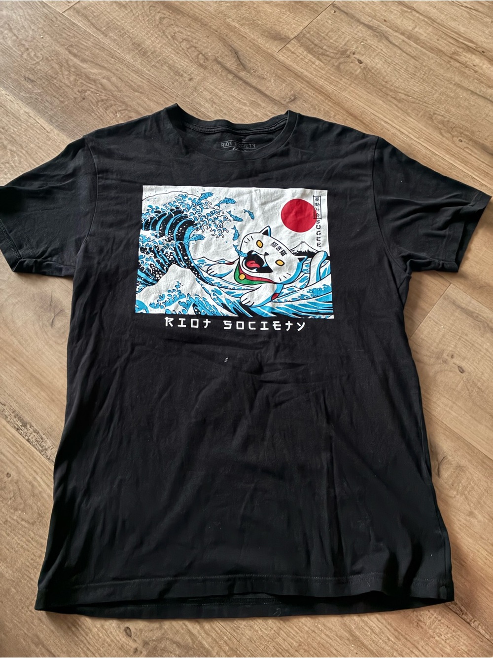 riot society Black Tee with Blue Wave and Red Sun Lucky Cat